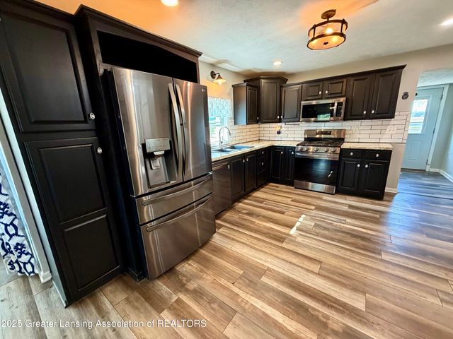 4063 N Williams Road, St. Johns, MI 48879