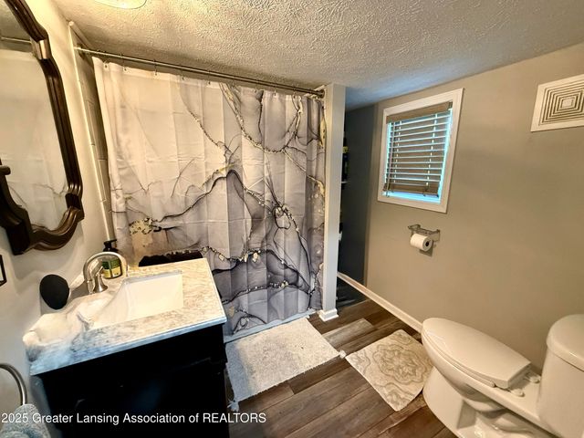 4063 N Williams Road, St. Johns, MI 48879