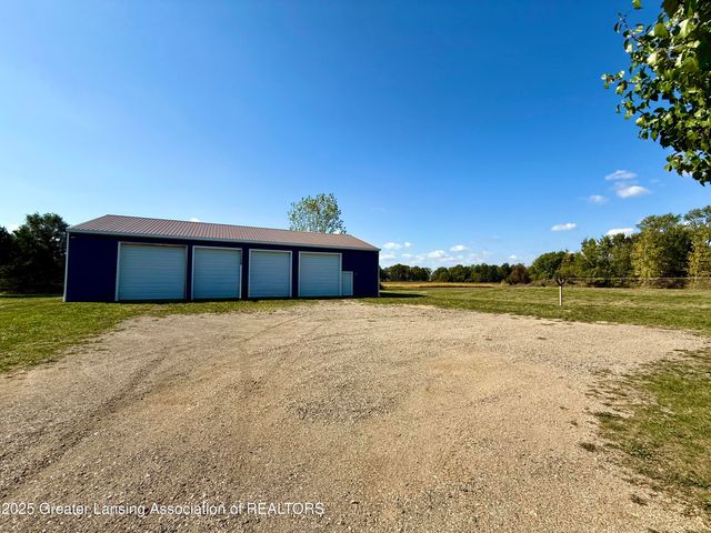 4063 N Williams Road, St. Johns, MI 48879