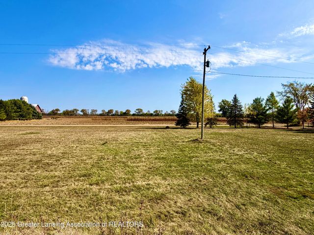 4063 N Williams Road, St. Johns, MI 48879