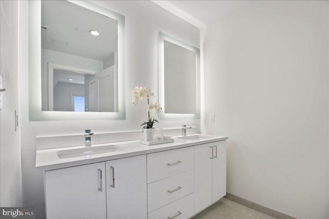 923 V ST NW #601, Washington, DC 20001