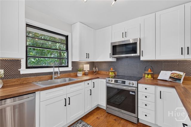 137 Brandywine Road, Savannah, GA 31405