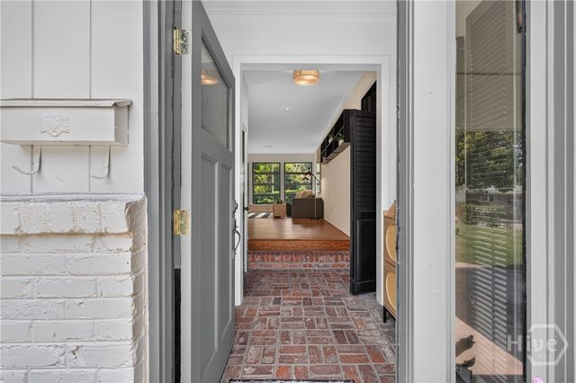 137 Brandywine Road, Savannah, GA 31405