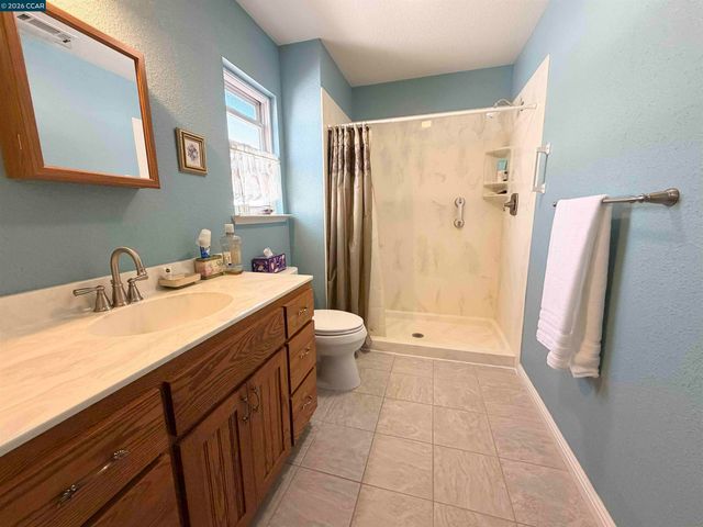 1615 Thornwood Dr, Concord, CA 94521