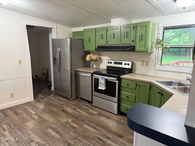 3534 Hwy 11w, Surgoinsville, TN 37873