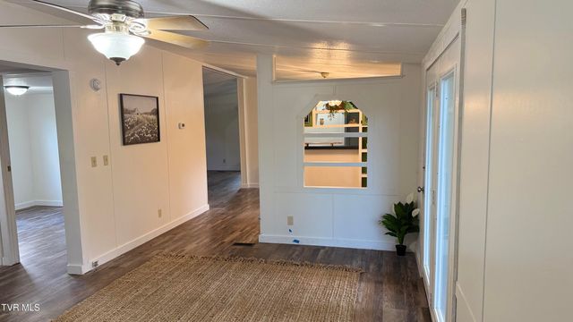 3534 Hwy 11w, Surgoinsville, TN 37873