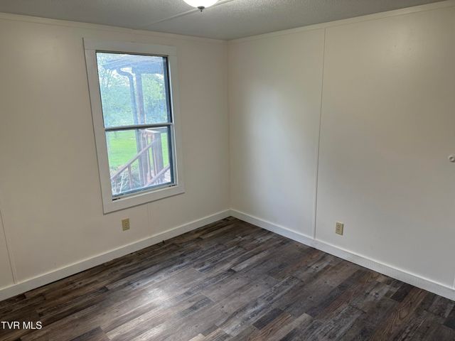 3534 Hwy 11w, Surgoinsville, TN 37873