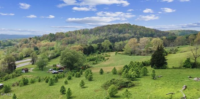 3534 Hwy 11w, Surgoinsville, TN 37873