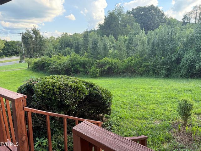 3534 Hwy 11w, Surgoinsville, TN 37873