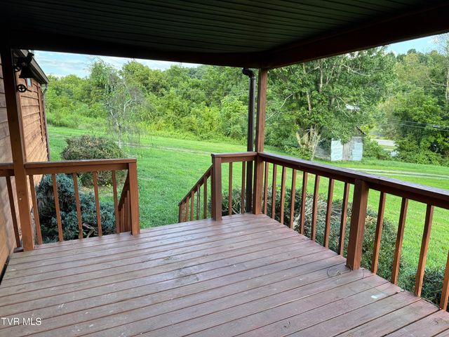 3534 Hwy 11w, Surgoinsville, TN 37873