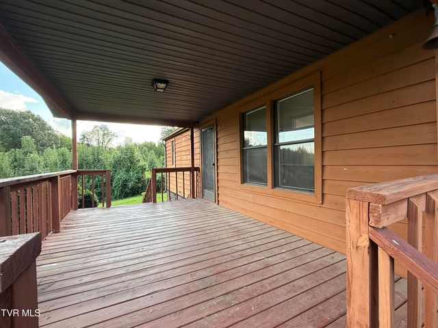 3534 Hwy 11w, Surgoinsville, TN 37873