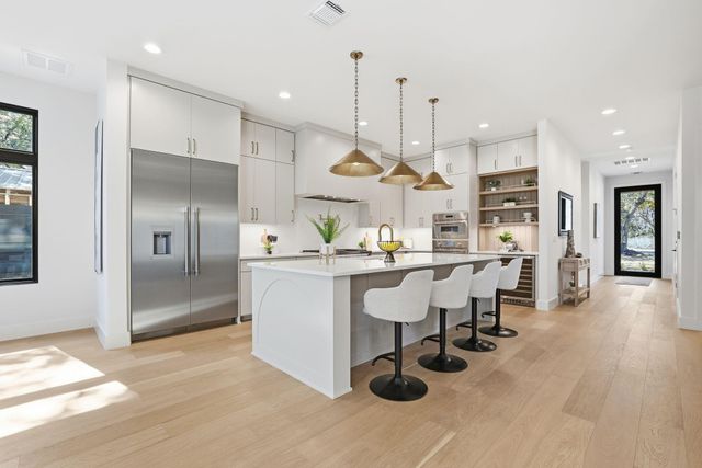 1607 Rabb RD, Austin, TX 78704