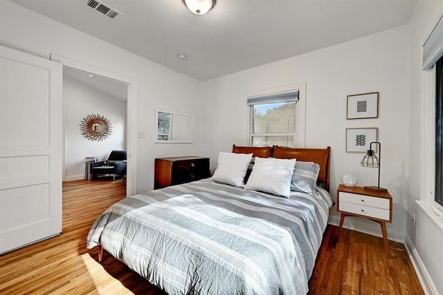 2943 Higgins ST, Austin, TX 78722