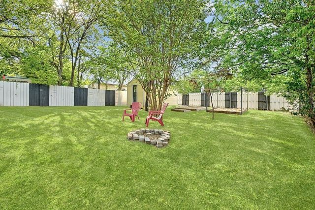 2943 Higgins ST, Austin, TX 78722