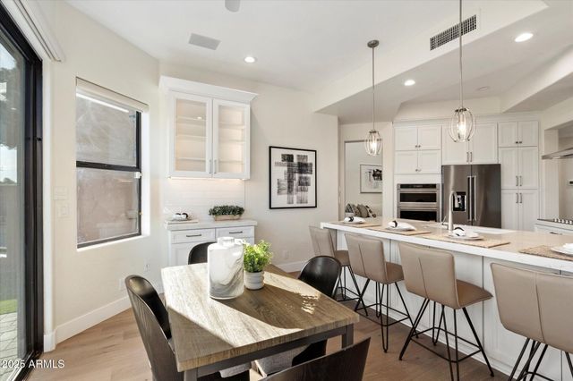 7955 E CHAPARRAL Road 17, Scottsdale, AZ 85250