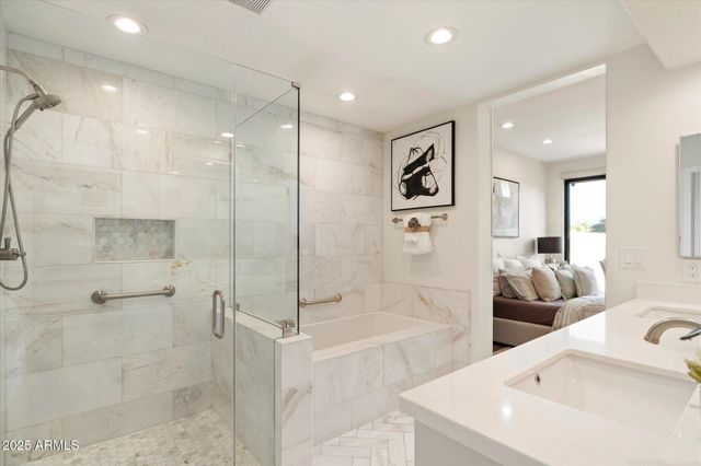 7955 E CHAPARRAL Road 17, Scottsdale, AZ 85250