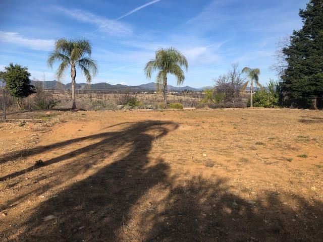 835 Santa Cruz Drive, Redding, CA 96003