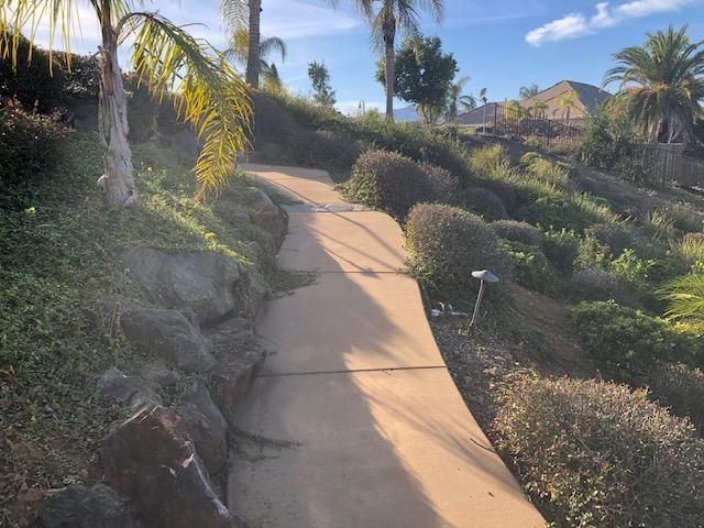 835 Santa Cruz Drive, Redding, CA 96003