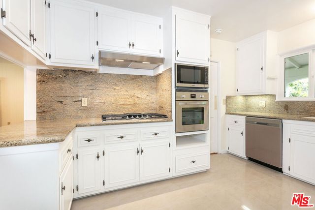 1117 Roscomare Road, Los Angeles, CA 90077