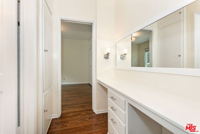 1117 Roscomare Road, Los Angeles, CA 90077