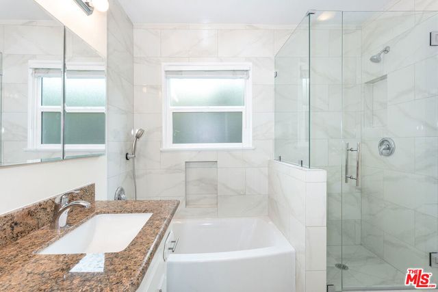 1117 Roscomare Road, Los Angeles, CA 90077