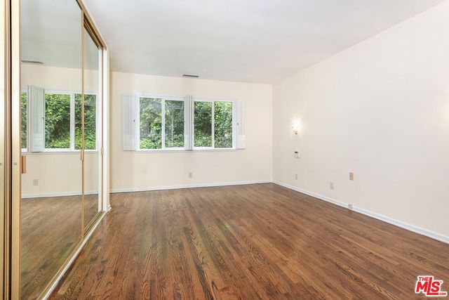 1117 Roscomare Road, Los Angeles, CA 90077