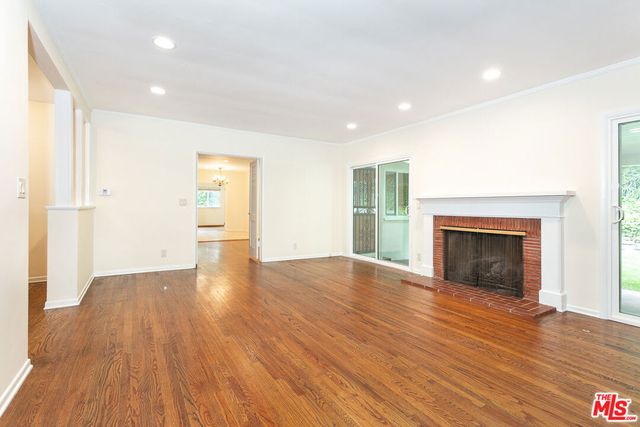 1117 Roscomare Road, Los Angeles, CA 90077