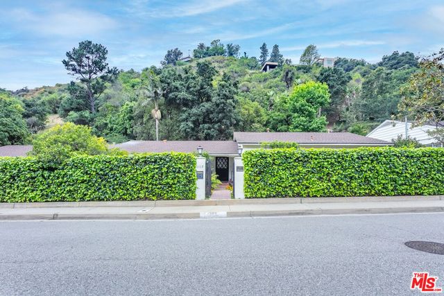1117 Roscomare Road, Los Angeles, CA 90077