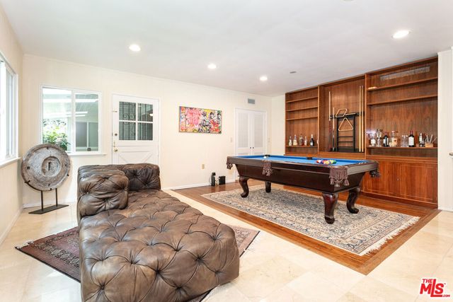 1117 Roscomare Road, Los Angeles, CA 90077