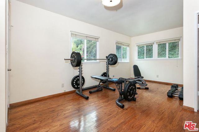 1117 Roscomare Road, Los Angeles, CA 90077