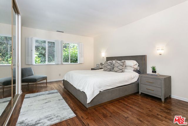 1117 Roscomare Road, Los Angeles, CA 90077