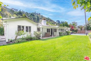 1117 Roscomare Road, Los Angeles, CA 90077