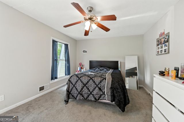 398 Patrick Henry Court, Riverdale, GA 30274