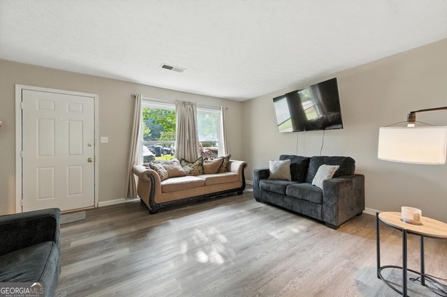 398 Patrick Henry Court, Riverdale, GA 30274