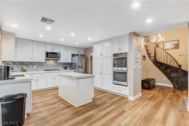 10133 Hill Country Avenue, Las Vegas, NV 89134