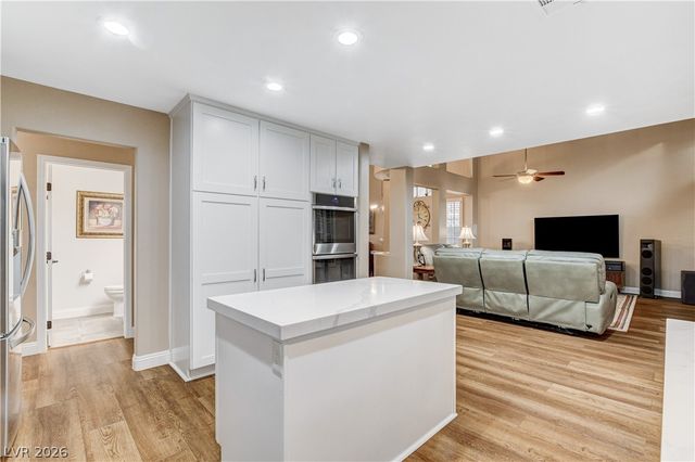 10133 Hill Country Avenue, Las Vegas, NV 89134