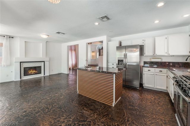 3024 Cloverbrook Street, Las Vegas, NV 89117