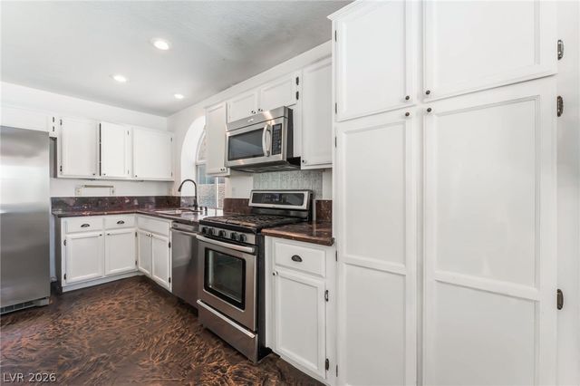 3024 Cloverbrook Street, Las Vegas, NV 89117