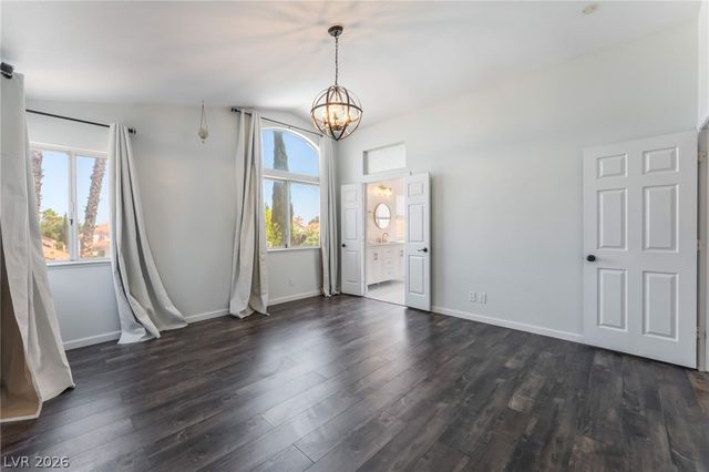 3024 Cloverbrook Street, Las Vegas, NV 89117