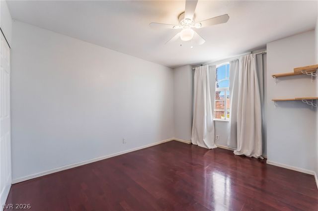 3024 Cloverbrook Street, Las Vegas, NV 89117