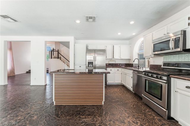 3024 Cloverbrook Street, Las Vegas, NV 89117