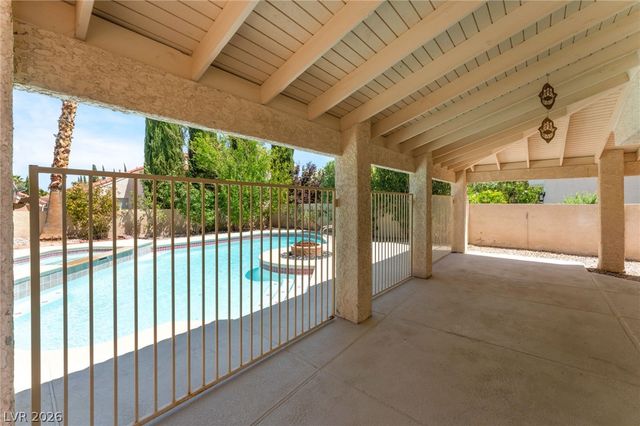 3024 Cloverbrook Street, Las Vegas, NV 89117