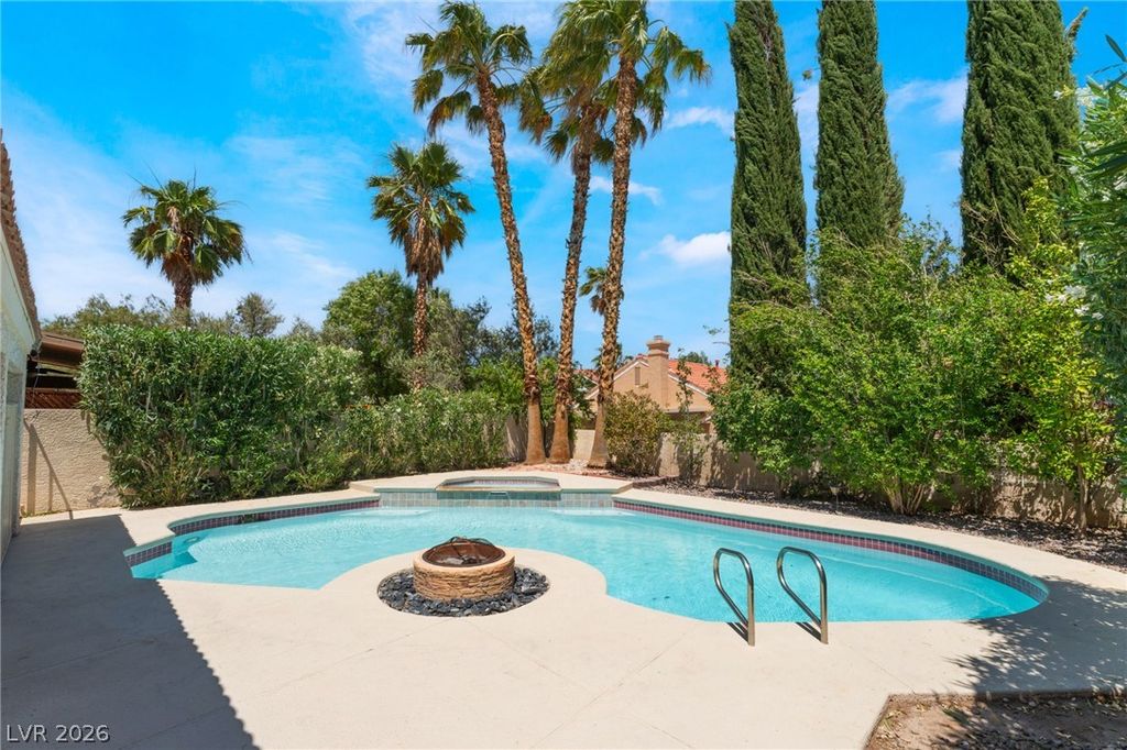 3024 Cloverbrook Street, Las Vegas, NV 89117
