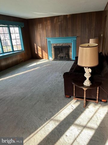 134 VILLANOVA DR, Trenton, NJ 08648