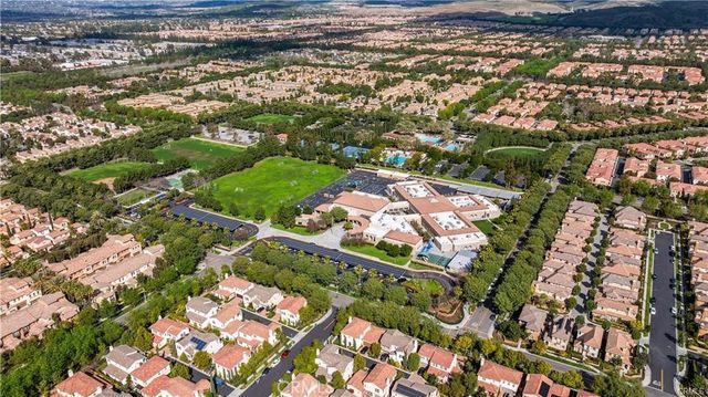 34 Mapleton, Irvine, CA 92620