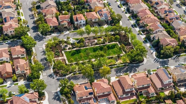 34 Mapleton, Irvine, CA 92620
