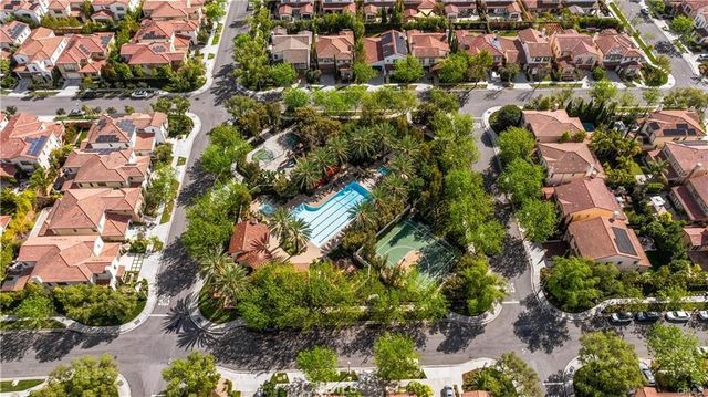 34 Mapleton, Irvine, CA 92620