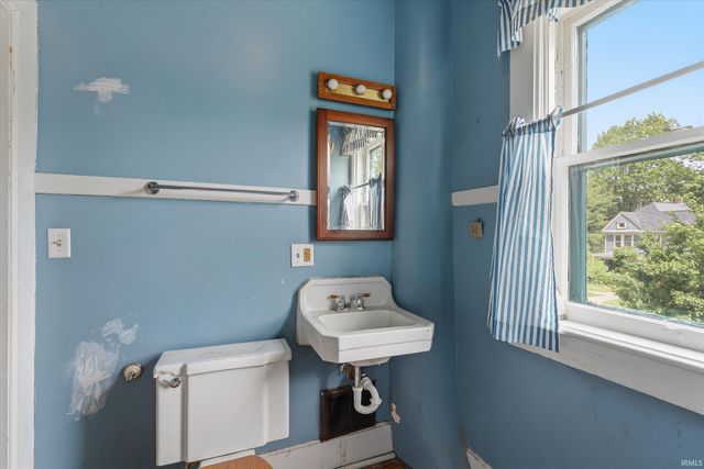 716 W Colfax Avenue, South Bend, IN 46601