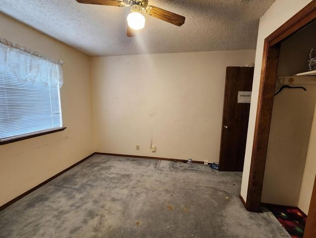 991 Baylor Court, Madera, CA 93637