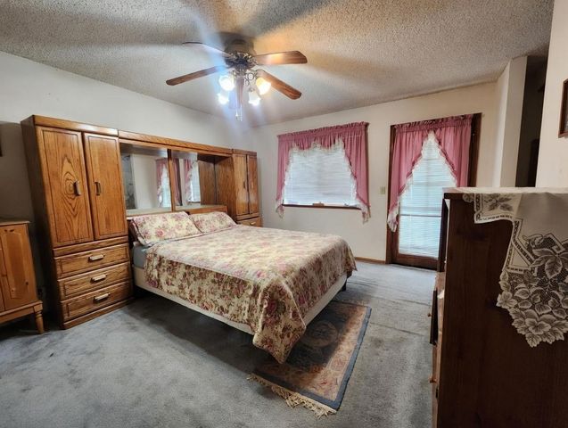 991 Baylor Court, Madera, CA 93637